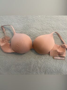 SKIMS Tan Molded T-Shirt Bra NWT